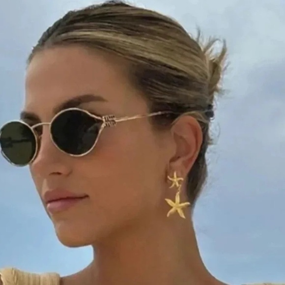 Anthropologie Starfish 18K Gold Stainless Steel Waterproof  Earrings - Picture 14 of 15
